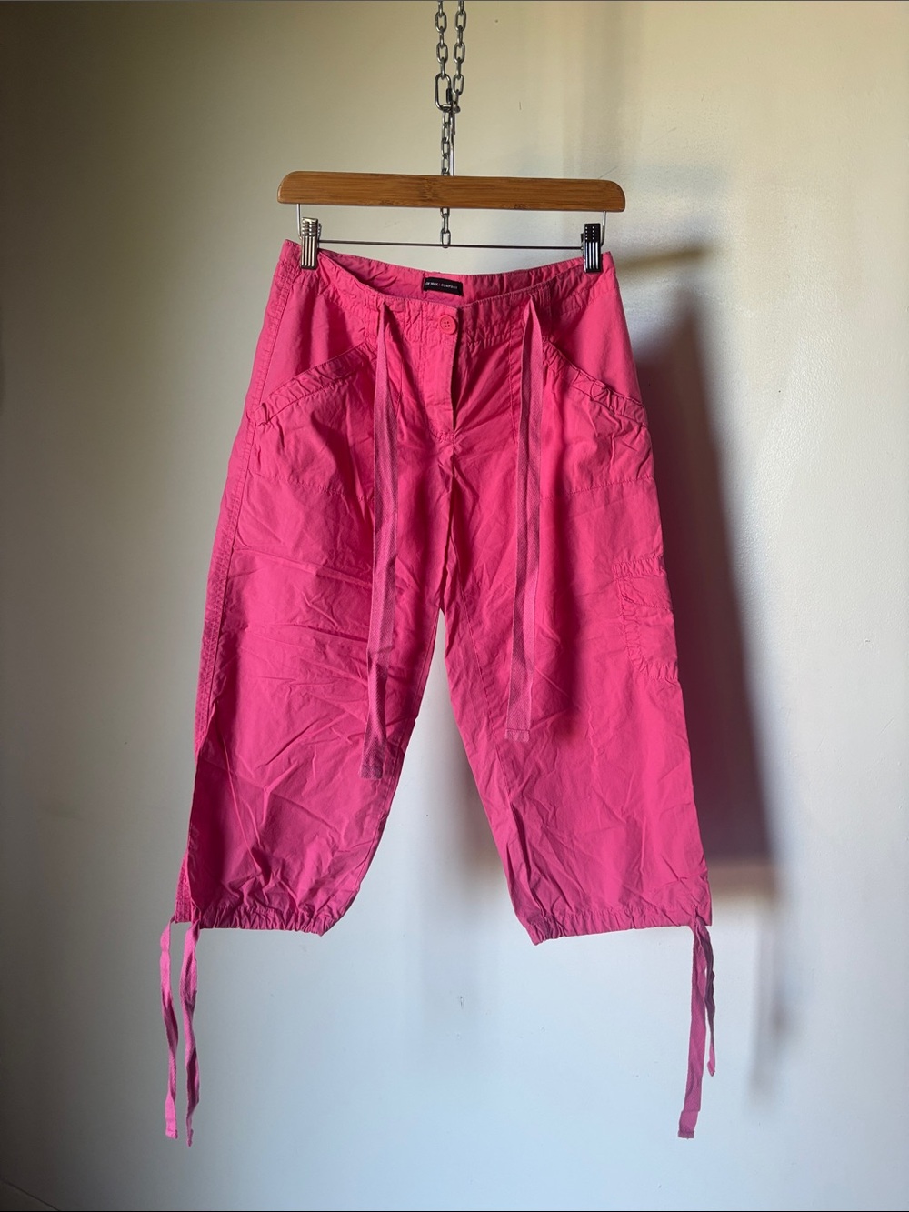 Vintage Y2K Pink Low-Rise Capri Pants Cargo